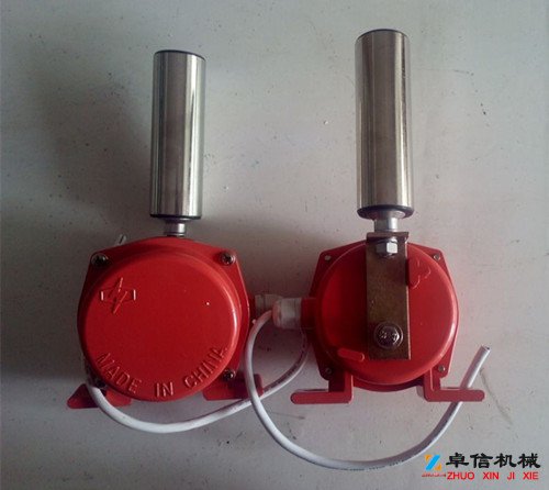 PXA-02GKK-B兩級(jí)跑偏開(kāi)關(guān)化肥廠(chǎng)防偏開(kāi)關(guān)